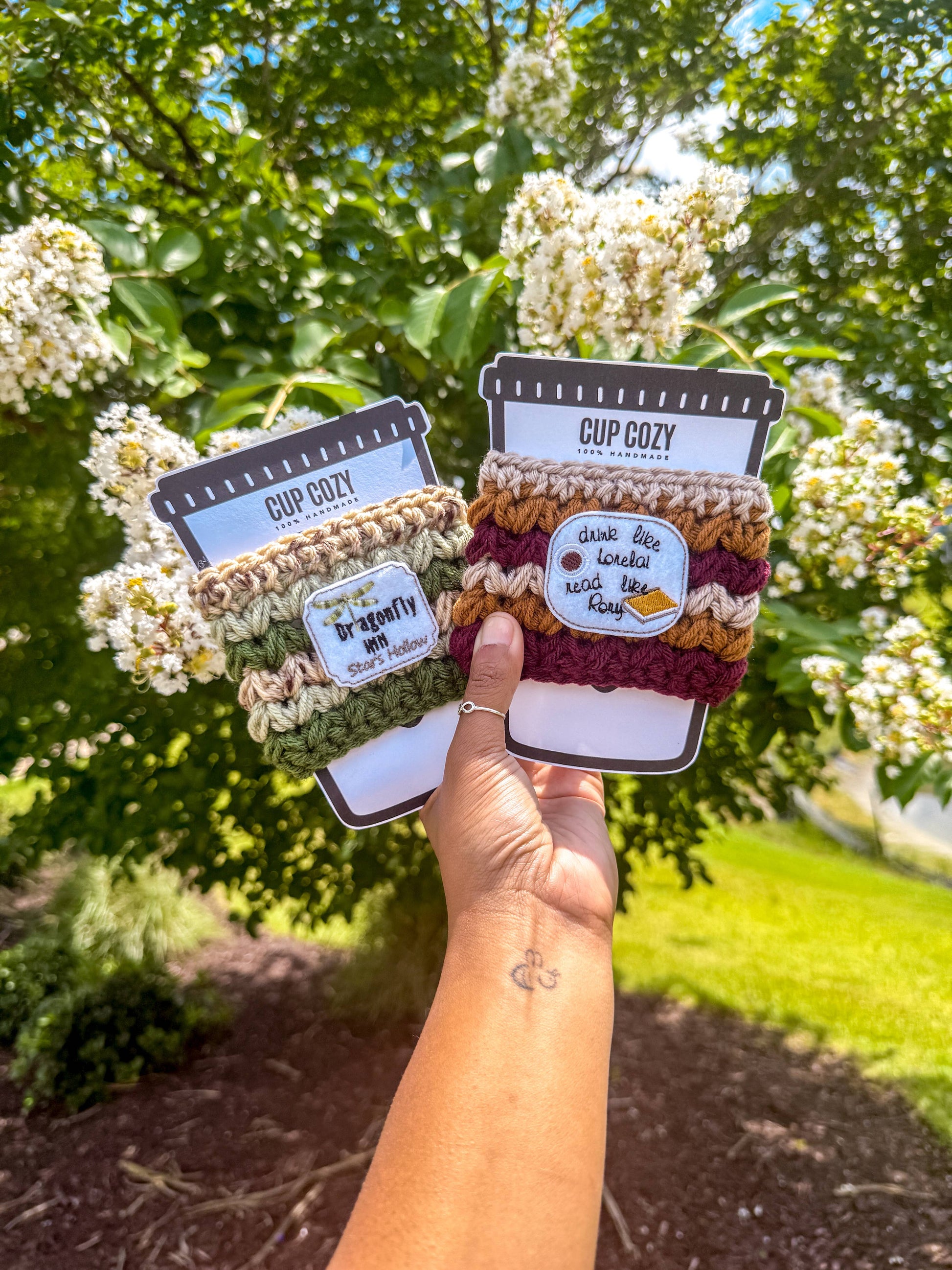 Drink like Lorelai Read Like Rory Cup Cozy - Gilmore Girls