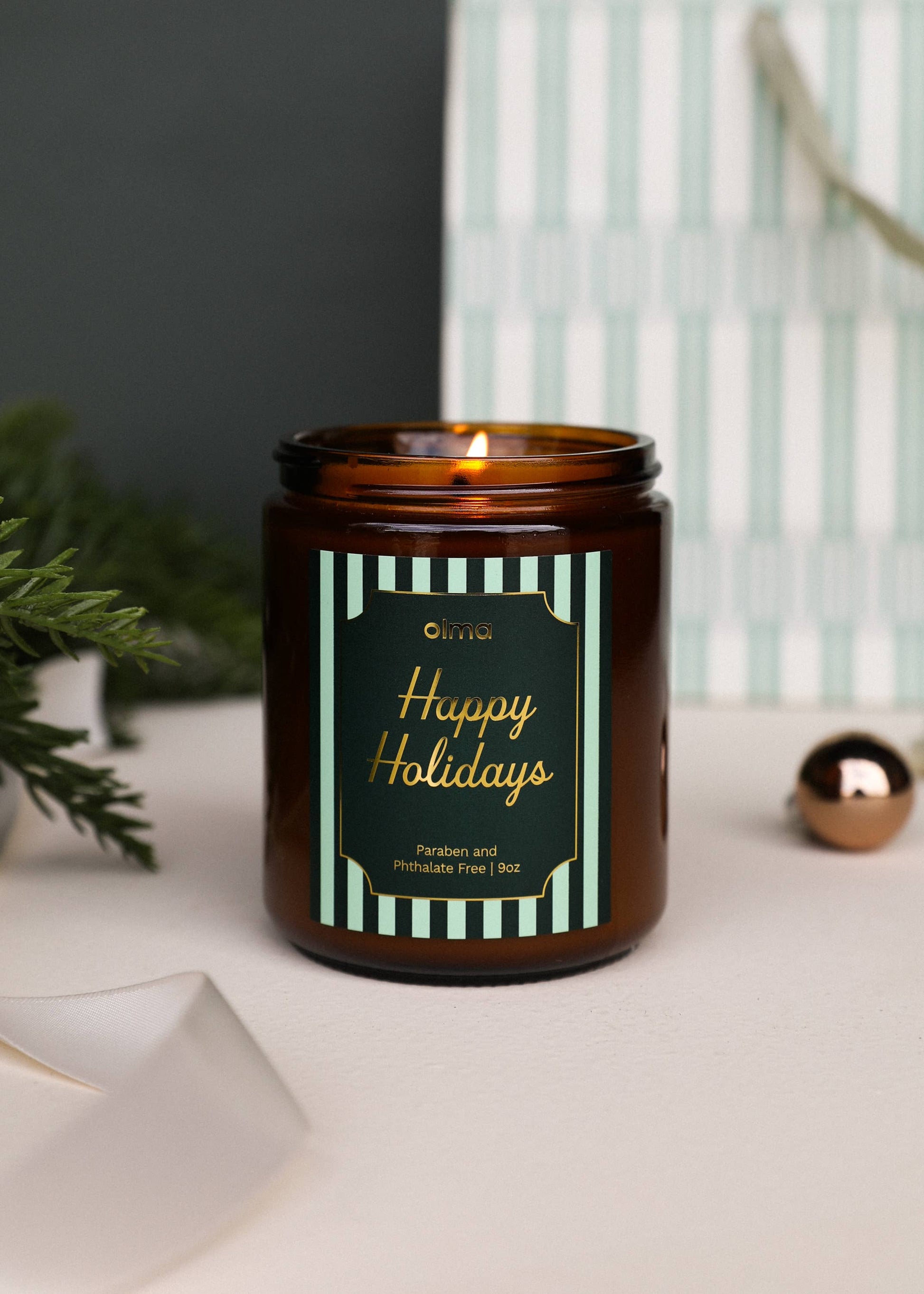 Happy Holidays - Holiday Christmas Candle - 9oz Amber