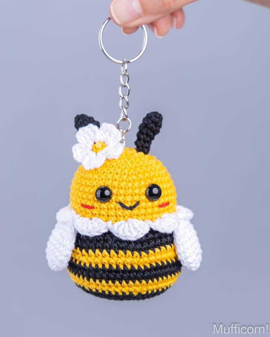 Crochet Bee Keychain, Bumble Bee Car Hanger, Crochet animal