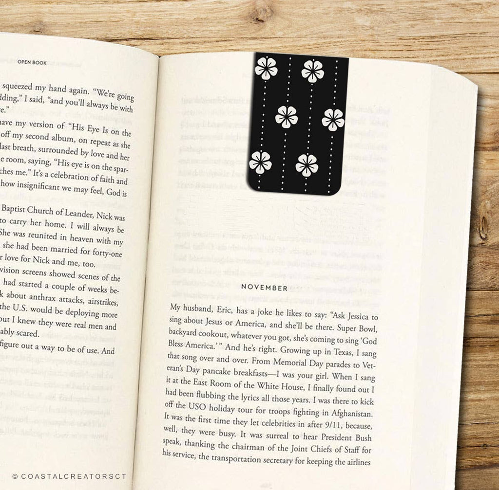 2-Pack Black/White Flowers Magnetic Bookmarks (Packaged)