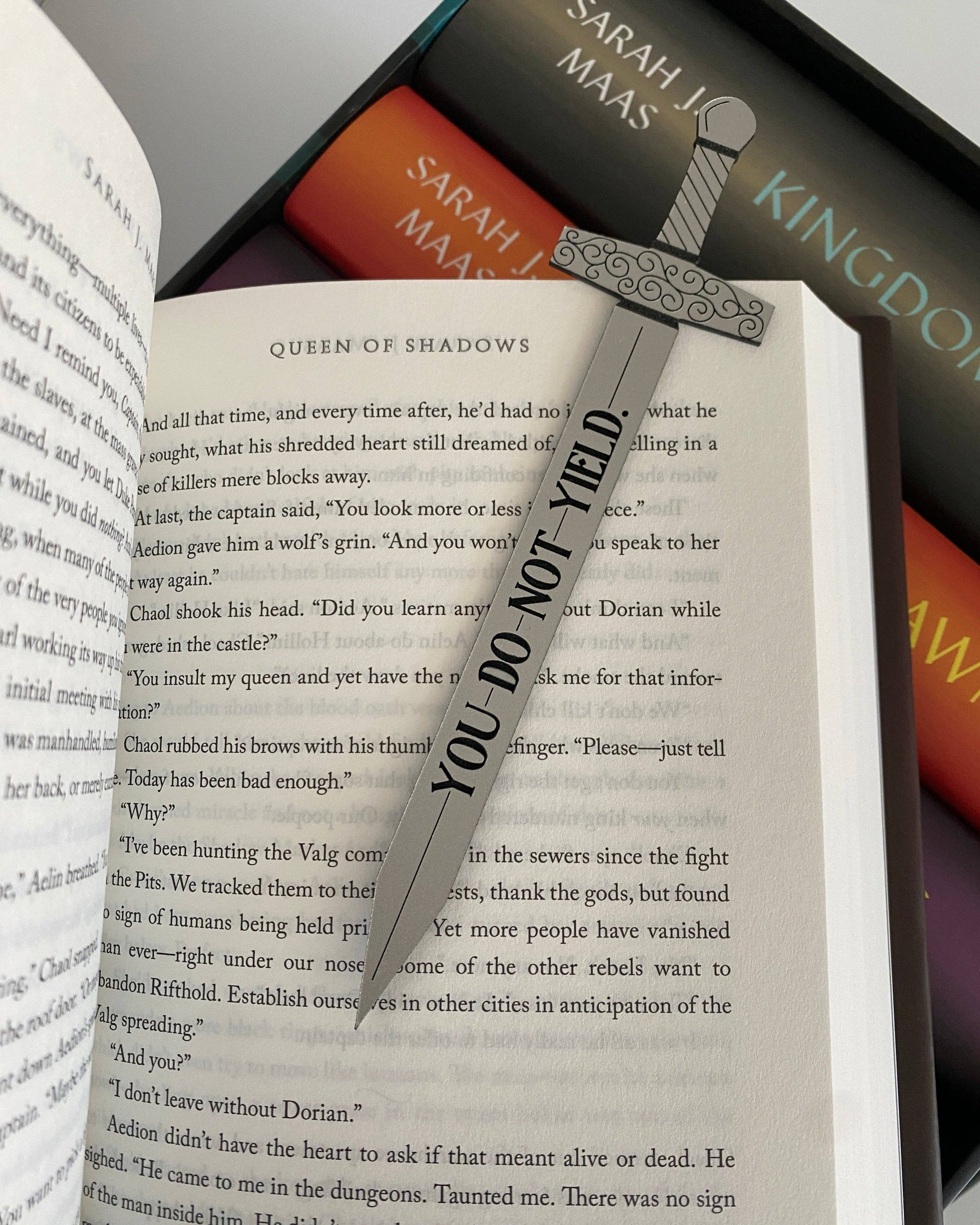 Do not yield sword bookmark | Throne of Glass official merch