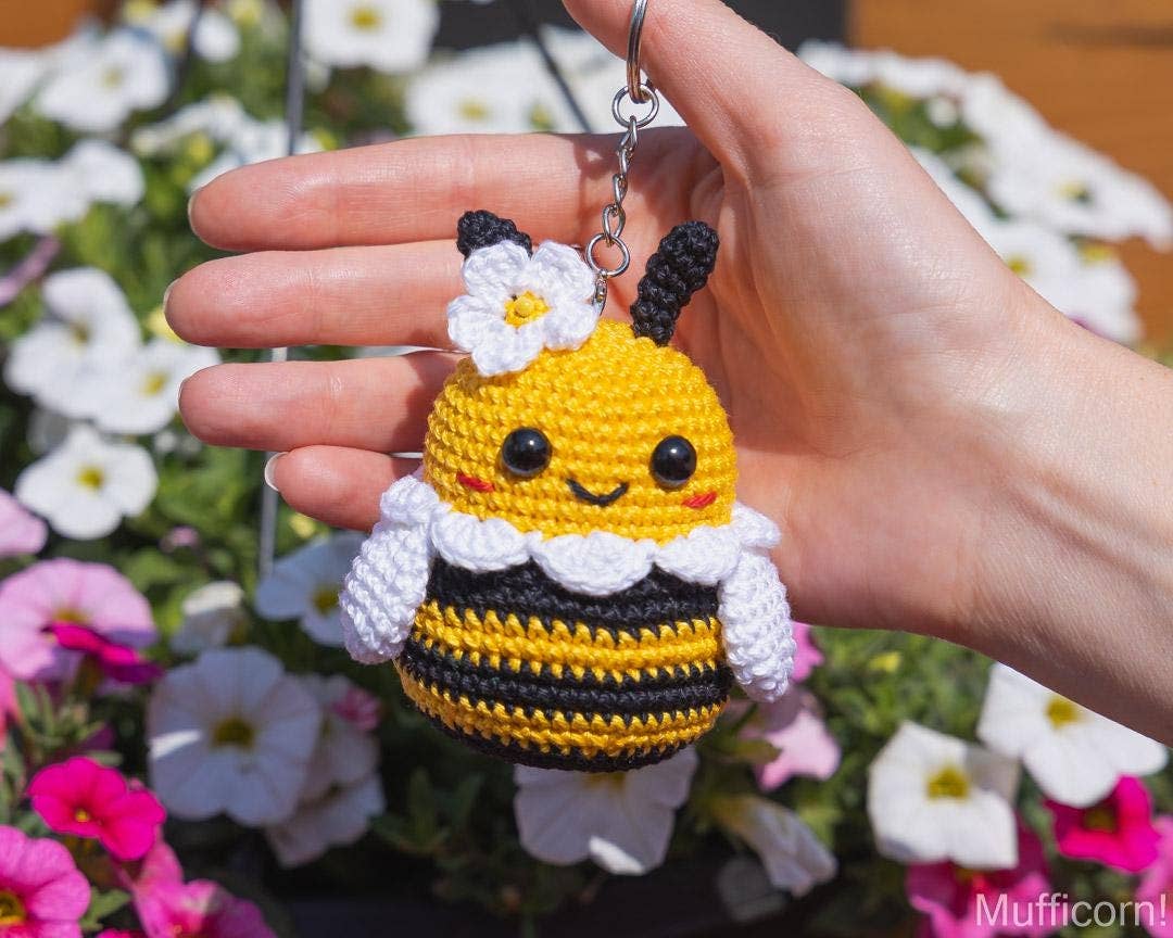 Crochet Bee Keychain, Bumble Bee Car Hanger, Crochet animal