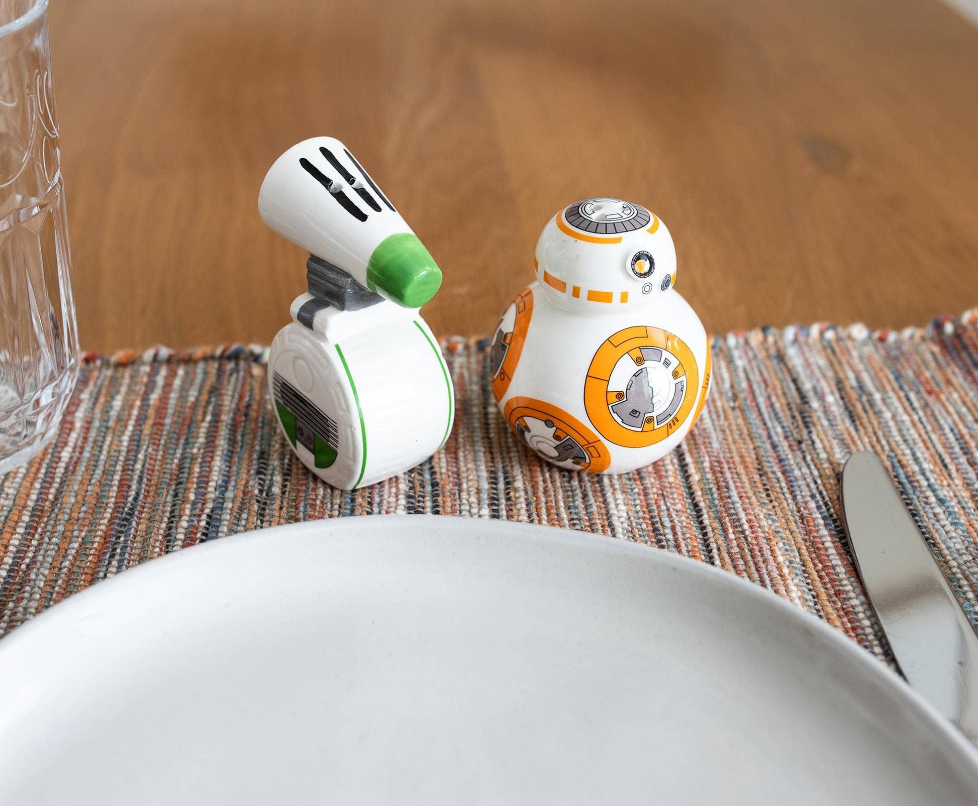 Star Wars D-O And R2-D2 Ceramic Shaker Set of 2