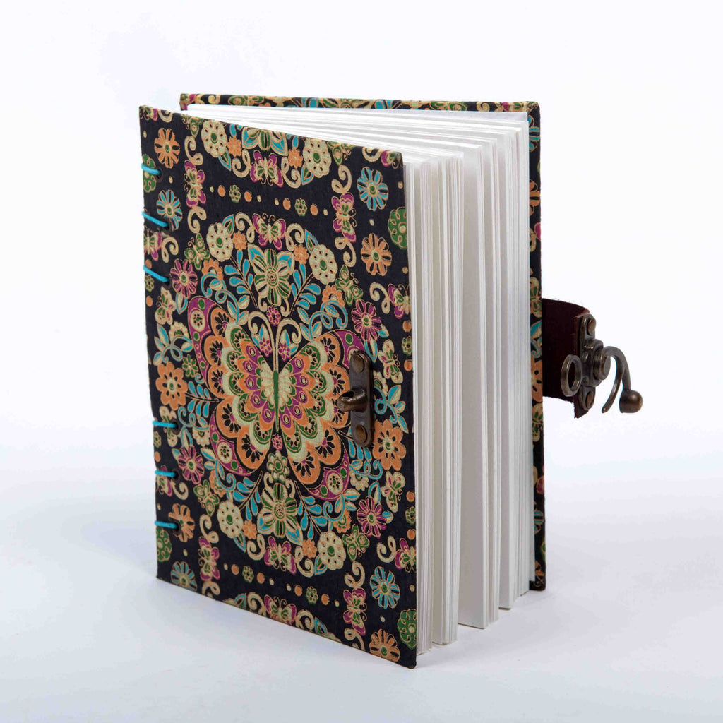 Butterfly - Journal Diary Notebook with Lock - Sketchbook Unruled 