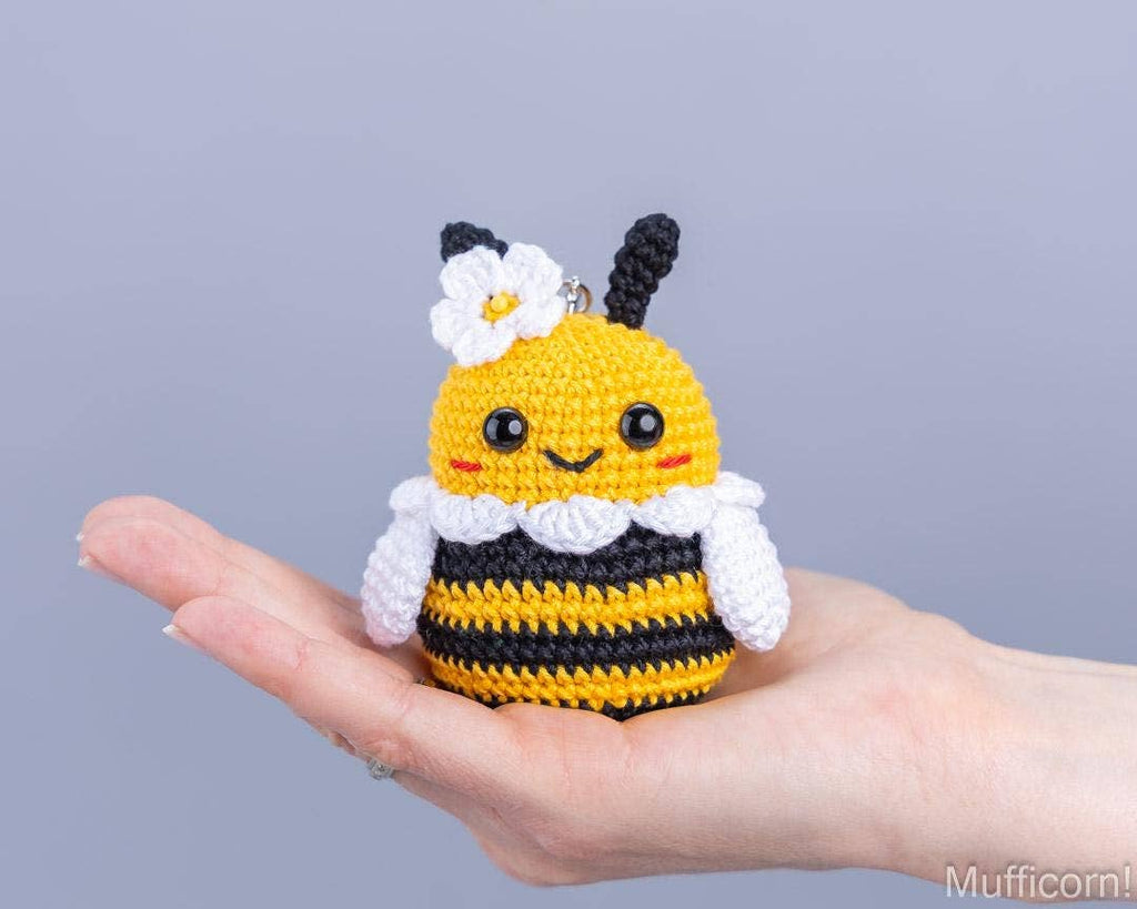 Crochet Bee Keychain, Bumble Bee Car Hanger, Crochet animal