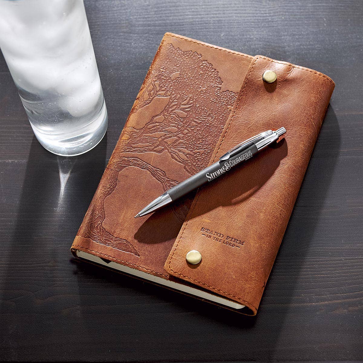 Pen in Gift Box Strong & Courageous Josh. 1:9